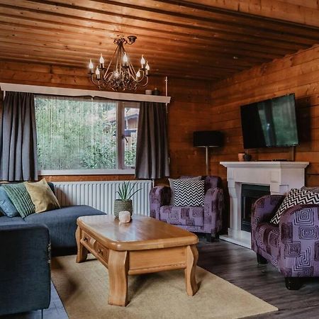 Cosy And Romantic Forest House Met Sauna Op De Veluwe بوتِنْ المظهر الخارجي الصورة